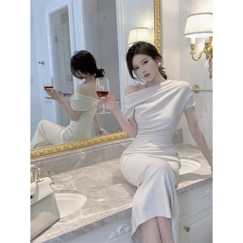 Đầm body lệch vai dáng dài màu kem, váy dự tiệc sang chảnh Logastore_L195